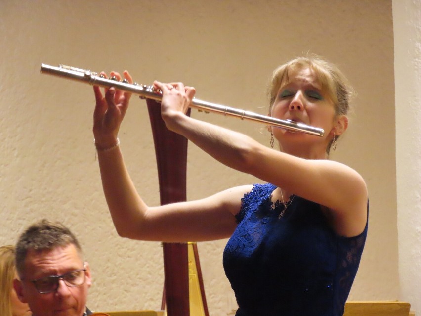 Hanna Ważna zagrała koncert fletowy op. 238 Carla...