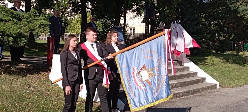 Rozpoczęcie roku szkolnego w Zespole Szkół numer 2 w Jędrzejowie. Zobaczcie zdjęcia