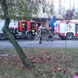 Pożar w budynku przy ul. Piastowskiej w Radomsku. Spłonęło wyposażenie biurowe