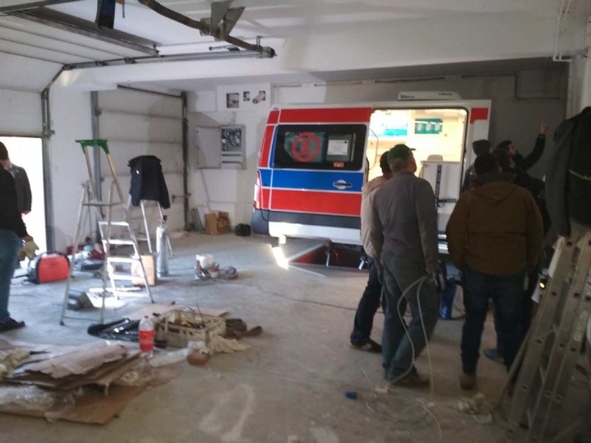 Sztuczny pacjent i wyboje pod kołami ambulansu. W Międzyzdrojach powstaje ośrodek symulacji medycznych WSPR.