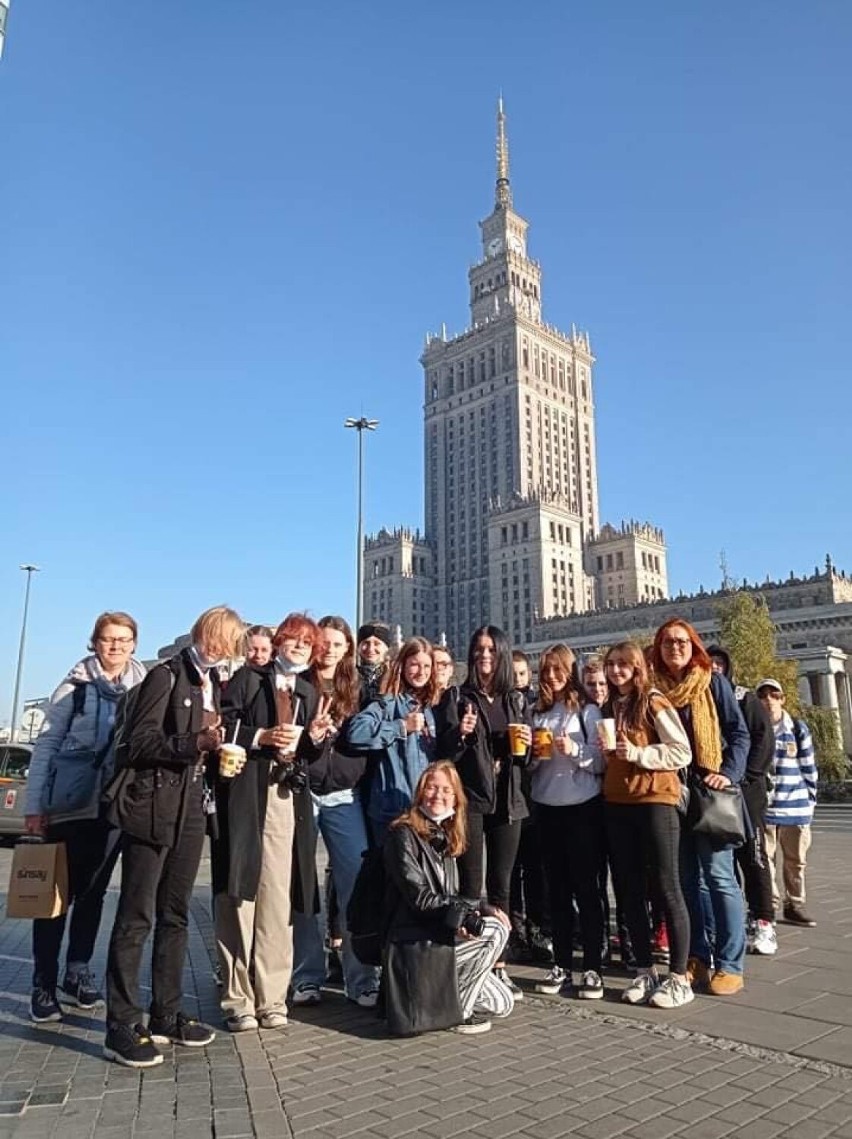 Nauka przez zabawę, zwiedzanie i moc wrażeń dla uczniów SP nr 4 w Krotoszynie w stolicy 