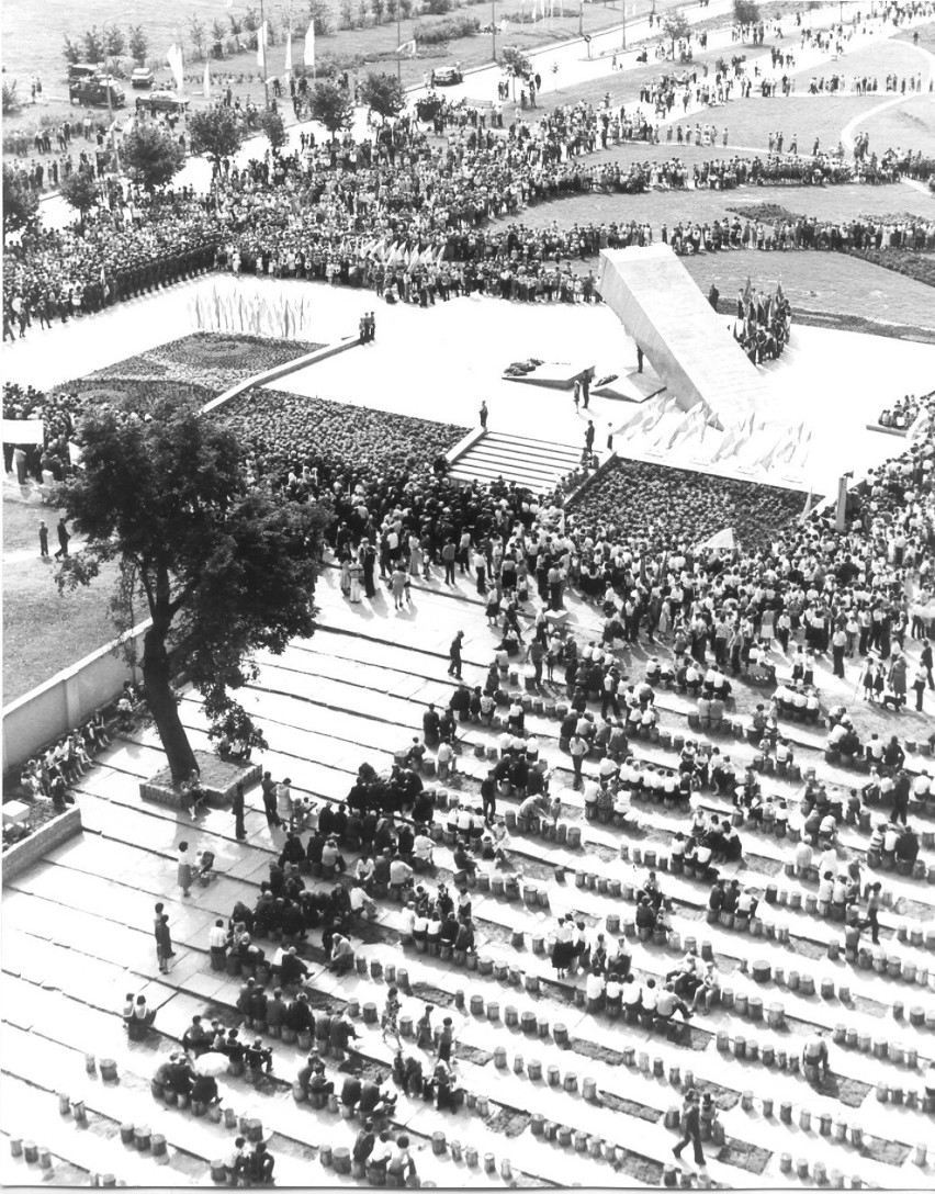 1 września 1979 rok - manifestacja pod Pomnikiem Dzieci...