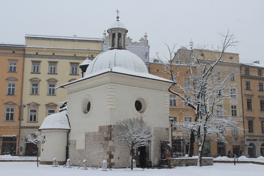 Kraków tonie w śniegu, błocie i kałużach [zdjęcia]