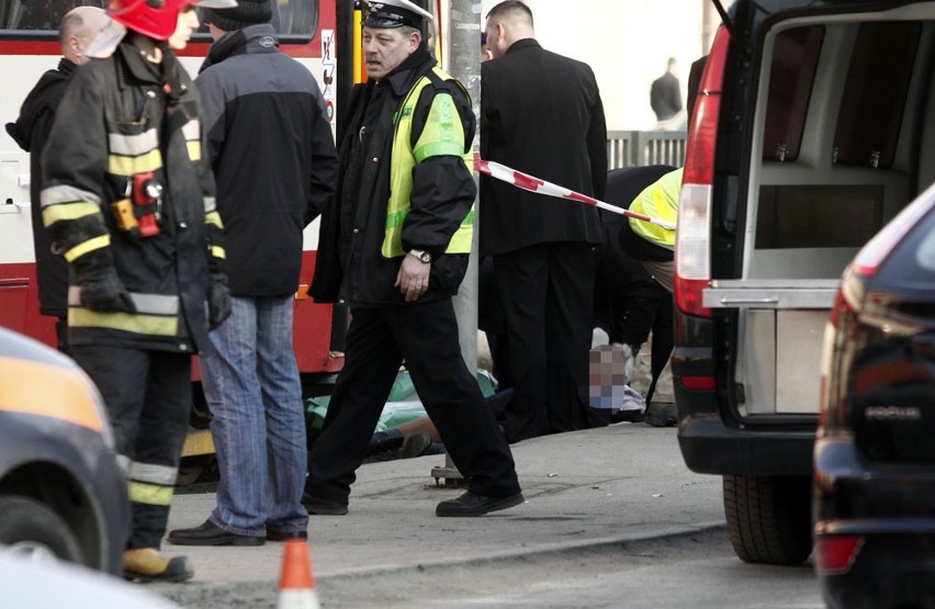 Śmiertelny wypadek we Wrzeszczu - tramwaj potrącił pieszego