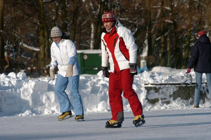 Ośrodek Sportu i rekreacji w Słupsku: Zabawa na lodowisku [ZDJĘCIA]