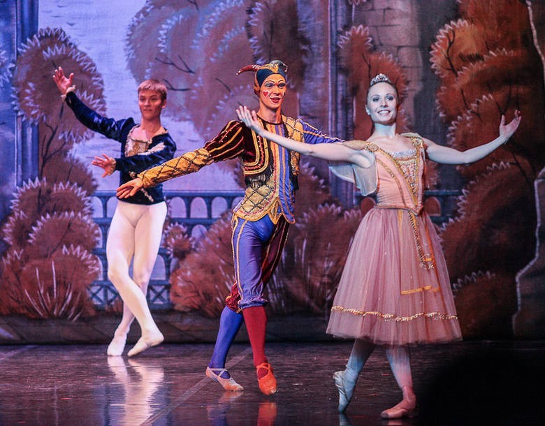 Moscow City Ballet już od wielu lat, zawsze w okresie...
