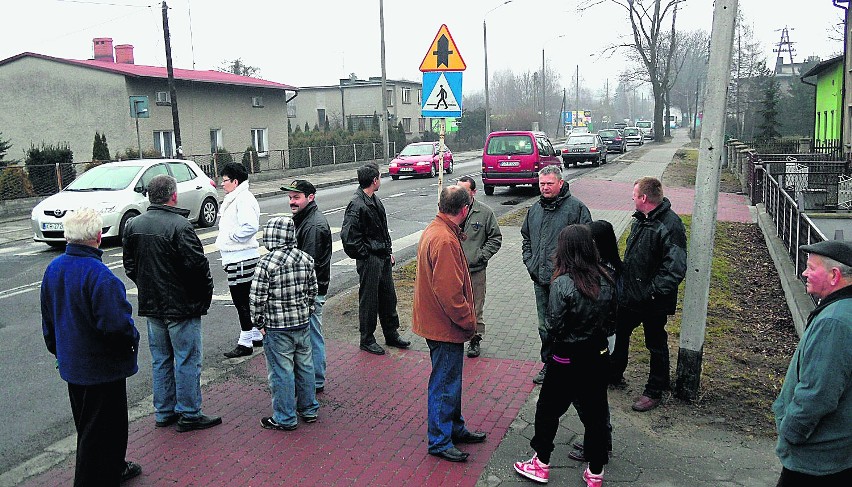 16.03 BLOKADA DROGI Kierowcy zablokowali ul. Rudzką i...