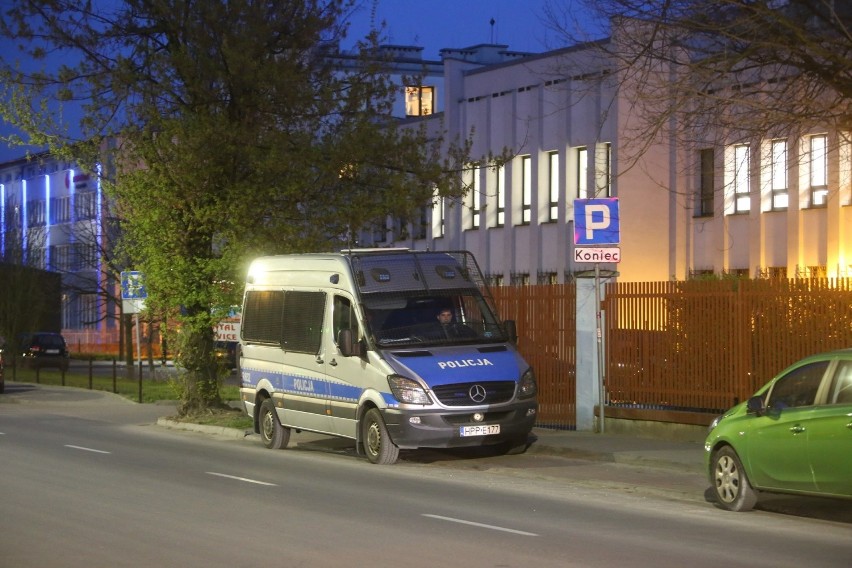 U zakonnic z osiedla Paderewskiego wykryto koronawirusa. W...