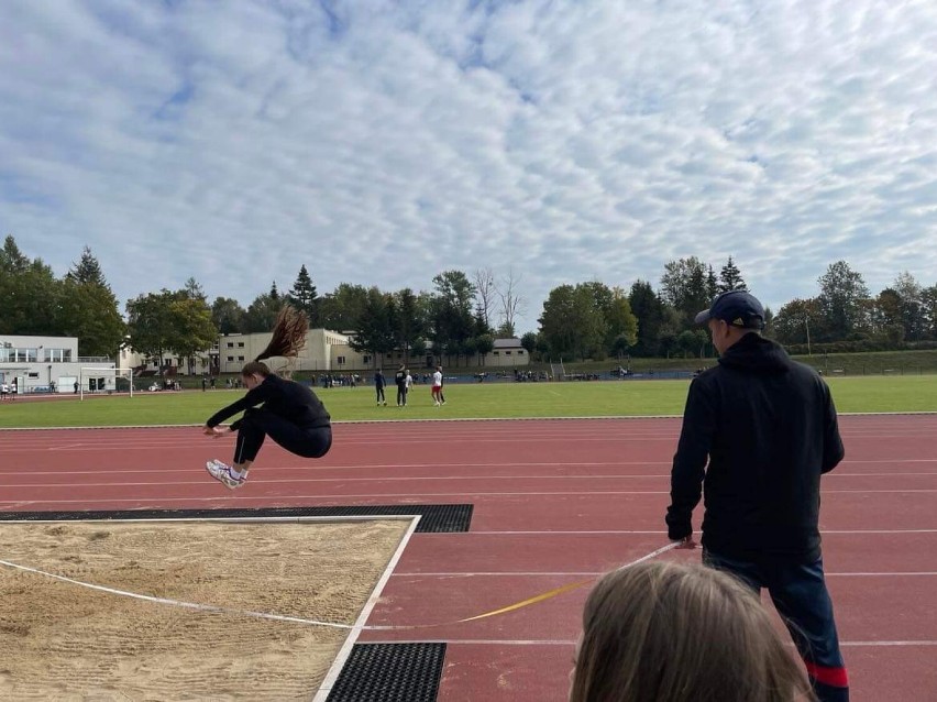 Mistrzostwa powiatu szczecineckiego w lekkiej atletyce [zdjęcia]