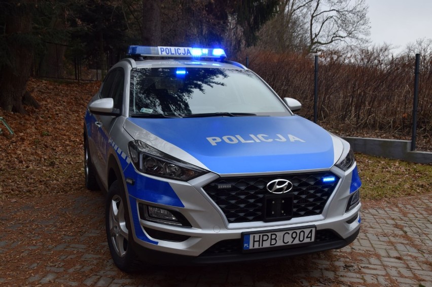 Policjanci z Międzylesia dostali nowy radiowóz