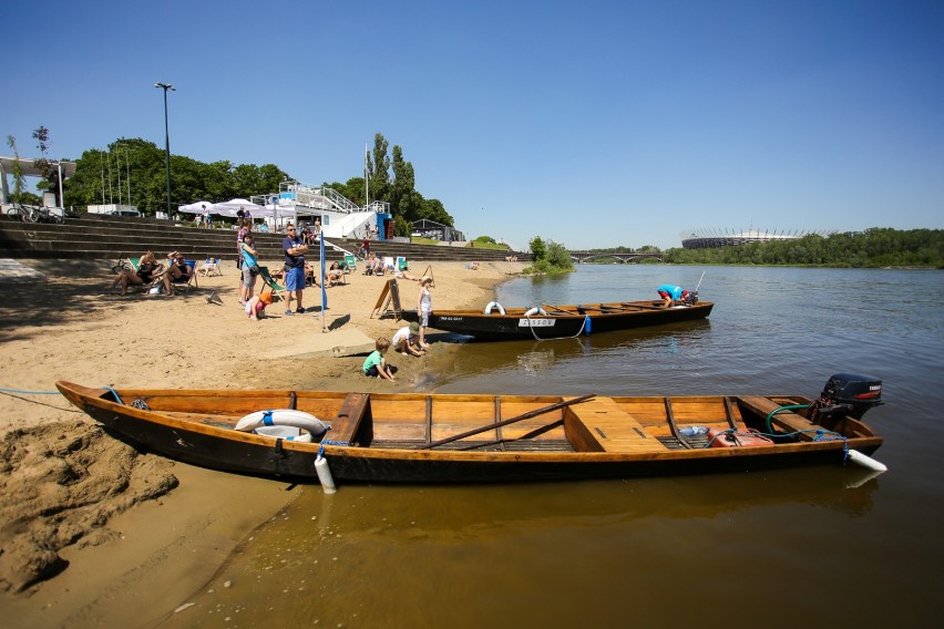 W pobliżu Cypla Czerniakowskiego, tuż obok Pomostu 511 i...