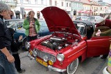 II Eskapada Jurajska: Kultowe auta na olkuskim rynku