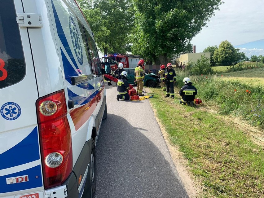 Służby ratunkowe zostały wezwane do wypadku pod Damasławkiem
