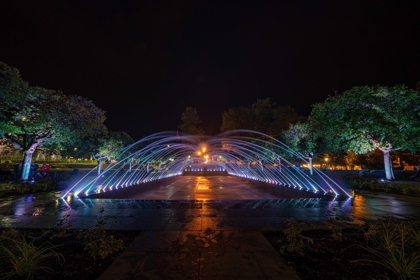 Odnowiony Park Dukieta zachwyca wspaniałą fontanną. Zdjęcia