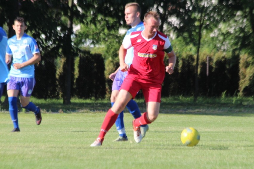 Zjednoczeni Piotrków Kujawski - Sparta Janowiec Wielkopolski 2:1  w 29. kolejce 5. ligi [zdjęcia]