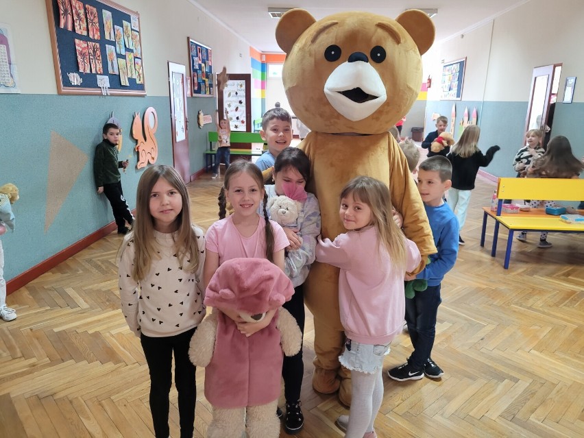 Dzień Pluszowego Misia w Publicznej Szkole Podstawowej nr 7 w Radomsku. ZDJĘCIA 