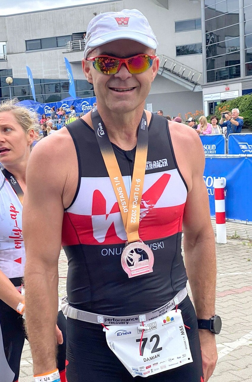 Damian Onuchowski wywalczył 1.miejsce w swojej kategorii wiekowej w Enea Bydgoszcz Triathlon. To ogromny sukces sportowca z Żar 