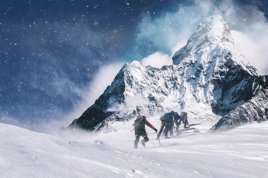 O zimowym wejściu na szczyt K2 nepalskich himalaistów mówi...