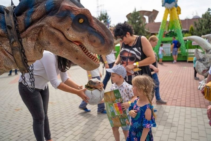 Zatorland to kompleks parków rozrywki składający się z kilku...