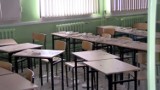 Poznań: W szkole podczas lekcji oberwał się sufit [ZDJĘCIA]