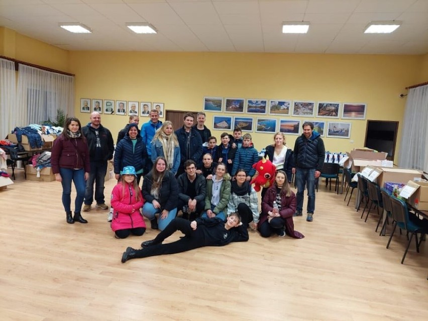 Dary ze szwajcarskiego Sionu trafiły do uchodźców z Ukrainy w gminie Poraj ZDJĘCIA