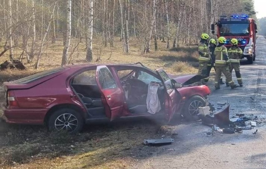 Poważny wypadek pod Gubinem. Czołowe zderzenie na trasie...