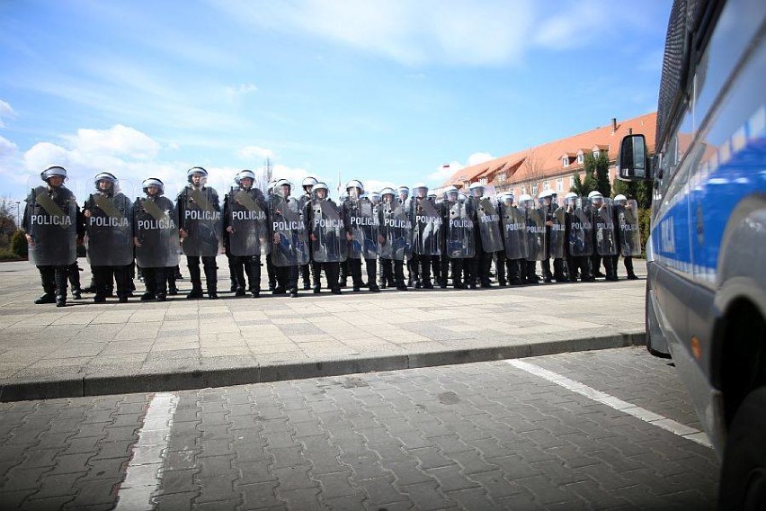 100 migawek z życia Komendy Powiatowej Policji w Pile