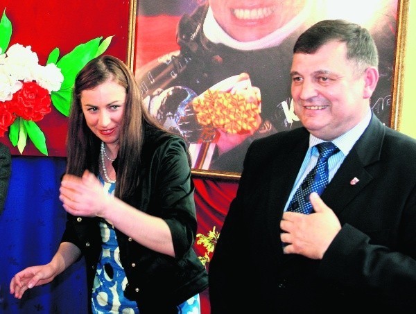 Poseł PO Tadeusz Patalita (na zdjęciu z Justyną Kowalczyk) zapowiada kolejne pozwy