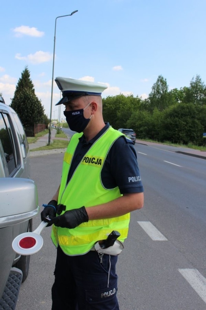 W Tarnobrzegu drogowy pirat pędził 125 km/h, kierowca volkswagena passata stracił prawo jazdy (ZOBACZ FILM)