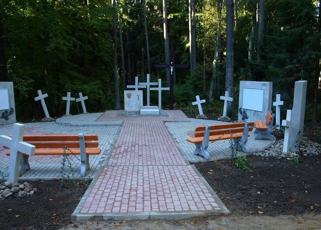 Hopowo - odnowione miejsce pamięci pomordowanych w II wojnie światowej