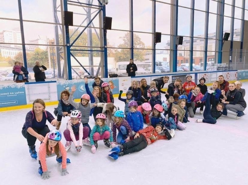 Dzień otwarty programu "Chodź na łyżwy" i łyżwiarski piknik rodzinny w Tomaszowie Mazowieckim