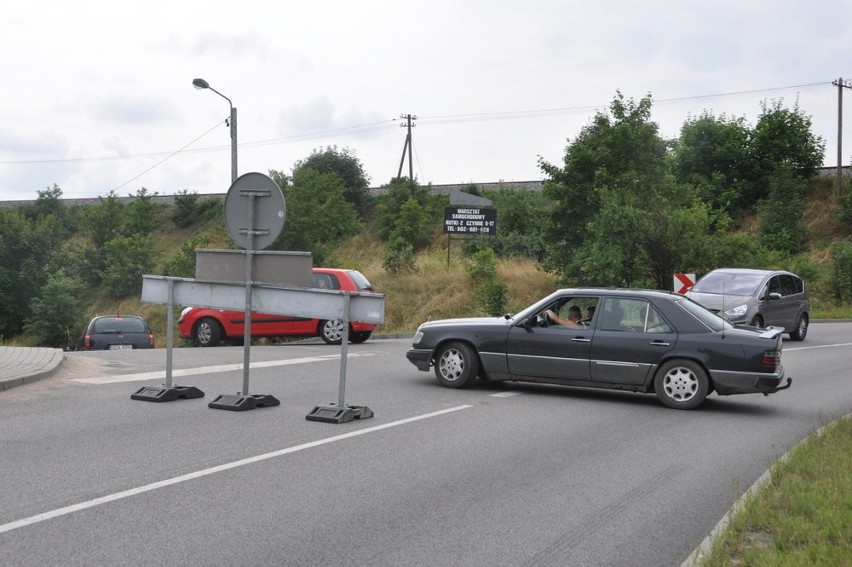 Droga Kartuzy - Żukowo została zamknięta z powodu wyrwy w...