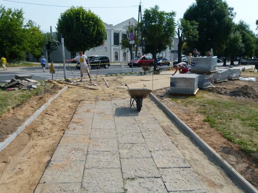 Remont chodnika na ulicy Wyszyńskiego w Kutnie