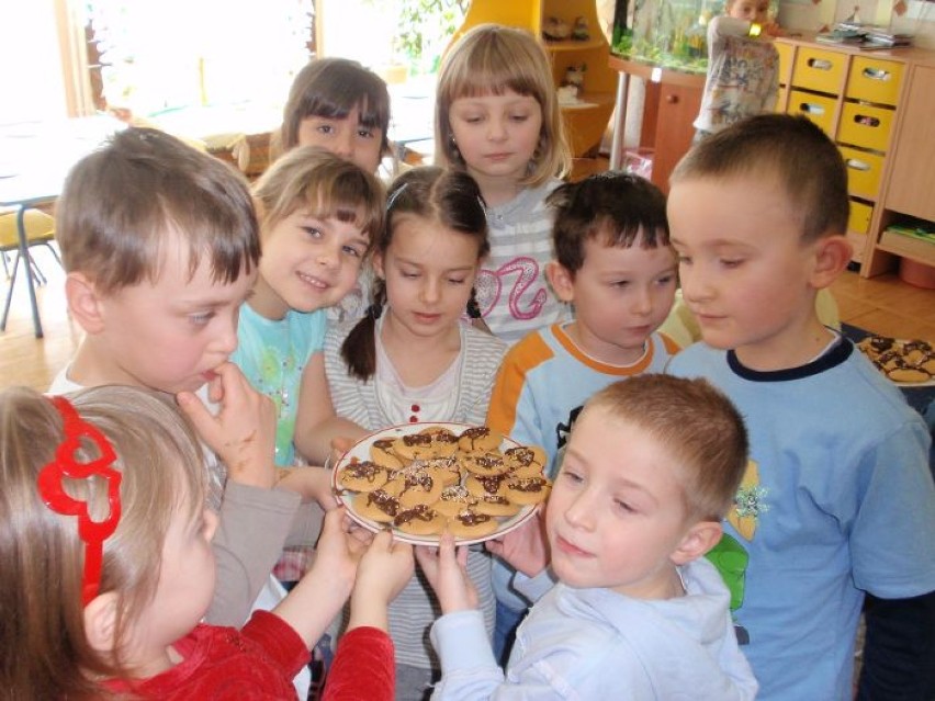 Ciasteczka własnoręcznie upieczone przez przedszkolaki.