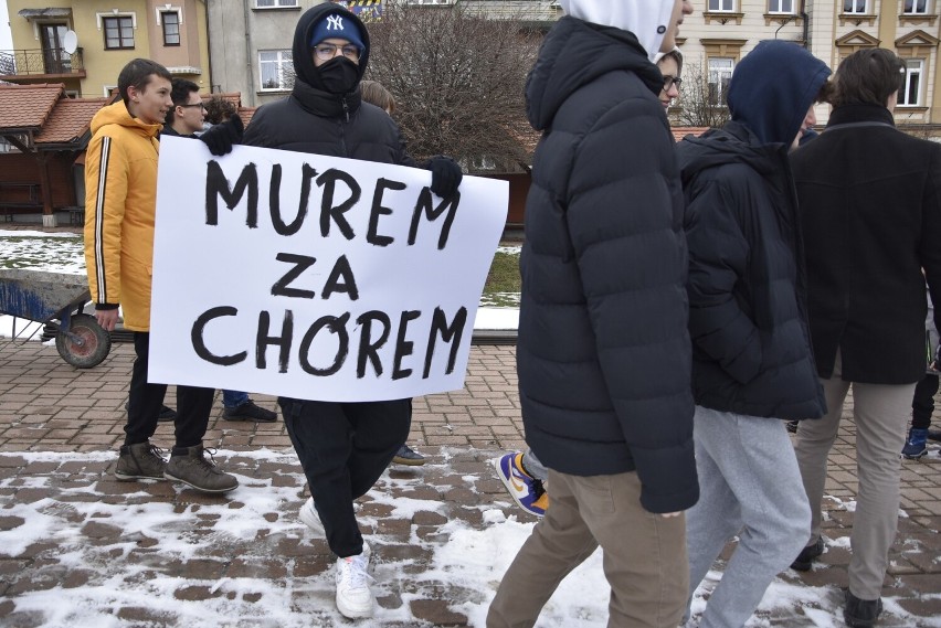 Na pikietę pod plebanią parafii św. Mikołaja w Bochni...