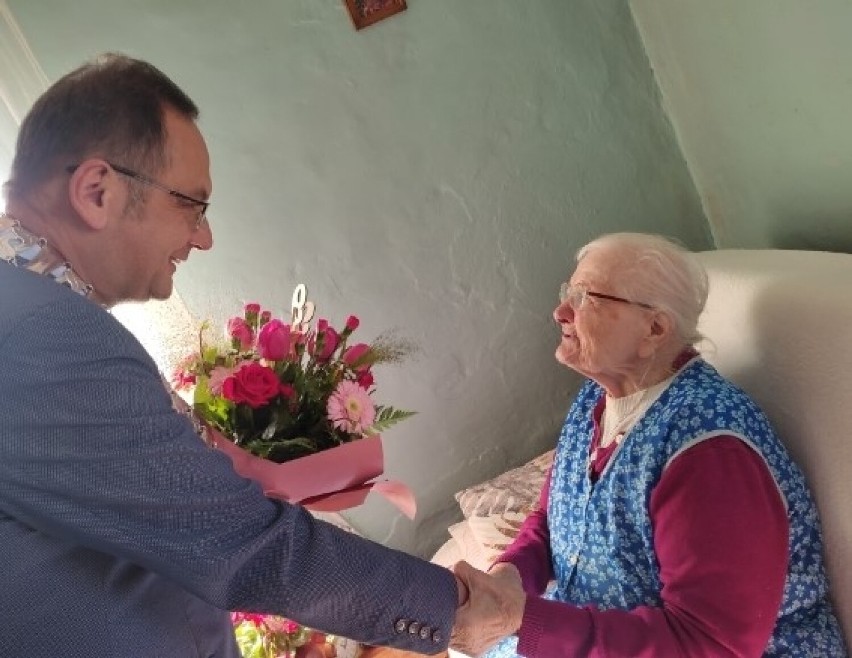 Serdeczne życzenia dla najstarszej mieszkanki gminy Duszniki! Pani Janina obchodziła 99. urodziny!