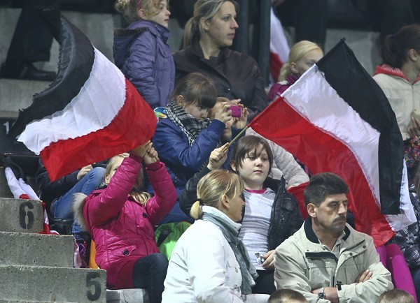160 flag w ramach "Akcji Kibice" na Polonii. Najmłodsi fani bawili się wyśmienicie