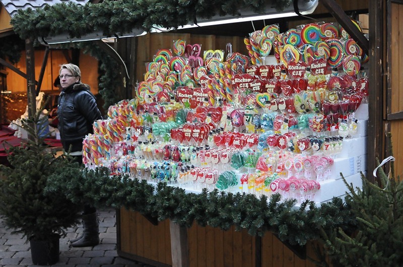 Jarmark świąteczny na Starym Rynku [ZDJĘCIA]