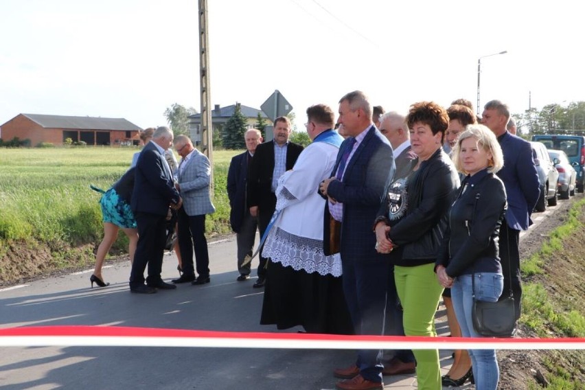 Gmina Blizanów. Uroczyste otwarcie drogi gminnej w...