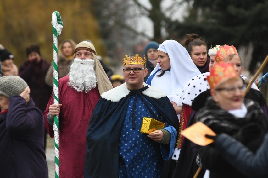 Ponad 500 osób wzięło udział w orszaku Trzech Króli w...