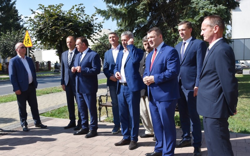 PiS przedstawił kandydatów na wybory samorządowe w powiecie janowskim (ZDJĘCIA)
