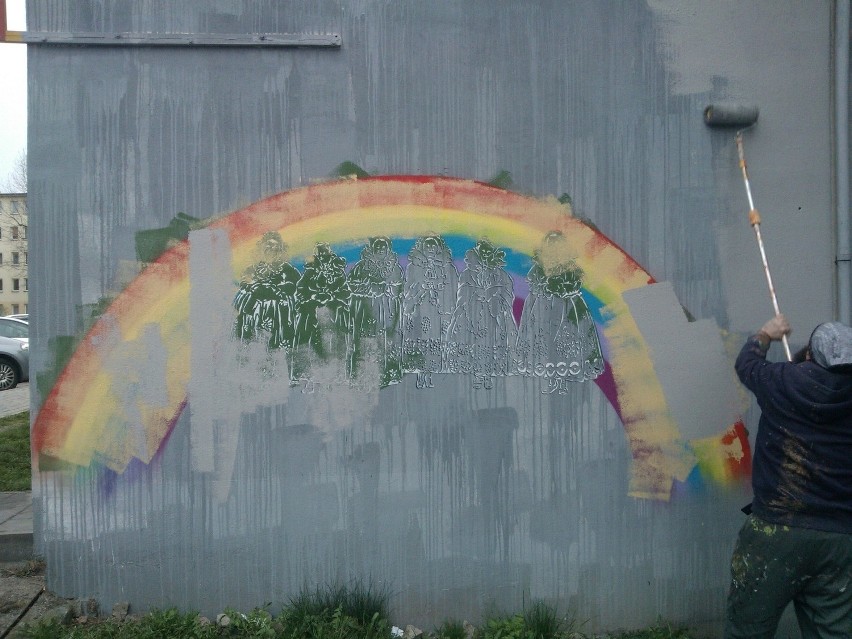 Murale w Żywcu. Więzienie za atak na społecznika z Żywca [ZDJĘCIA]
