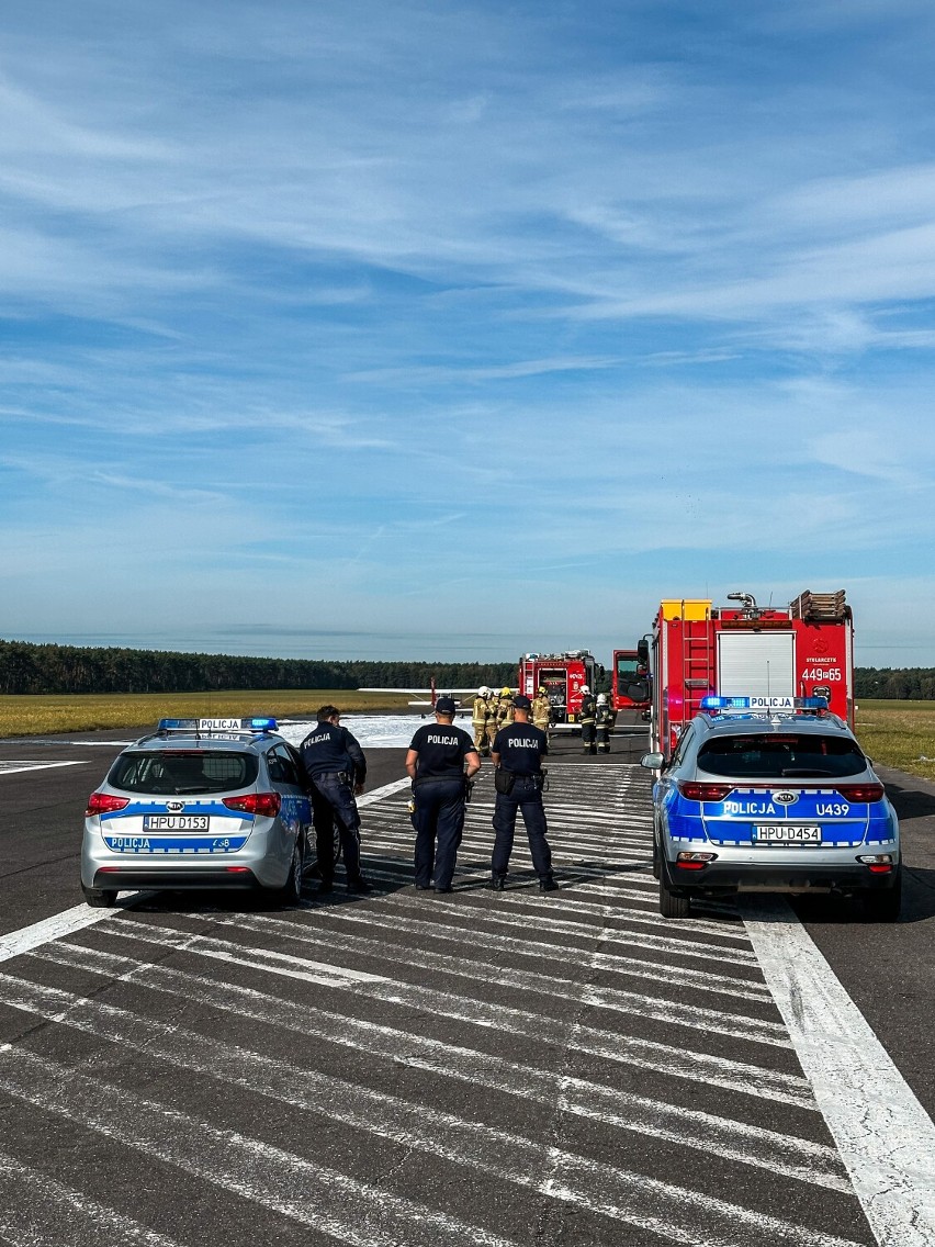 Ćwiczenia służb ratunkowych na lotnisku w Kąkolewie