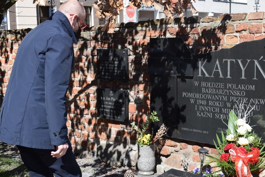 81. rocznica zbrodni katyńskiej. Gnieźnieńscy samorządowcy uczcili pamięć ofiar