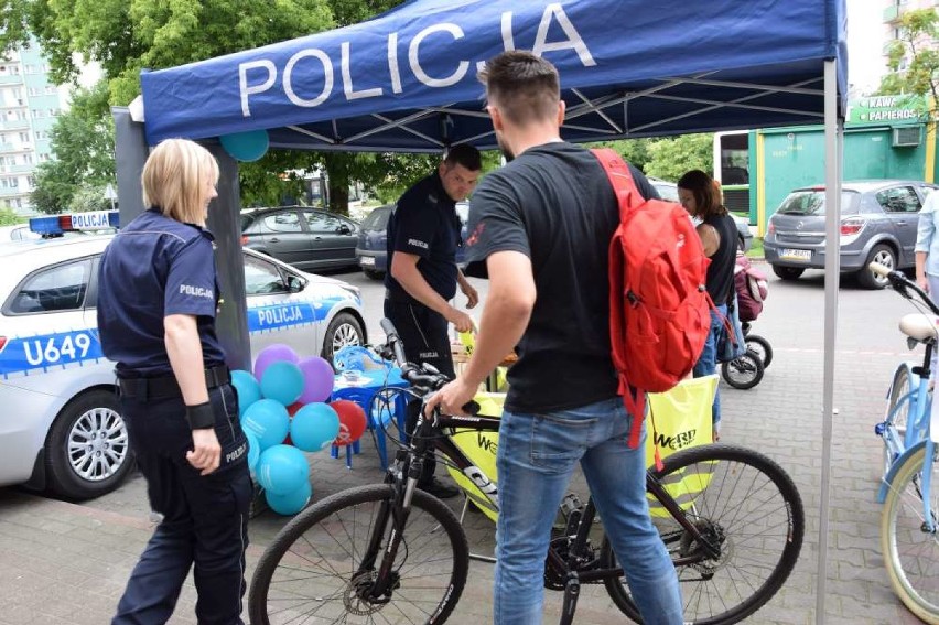 Piła: policjanci znakowali rowery