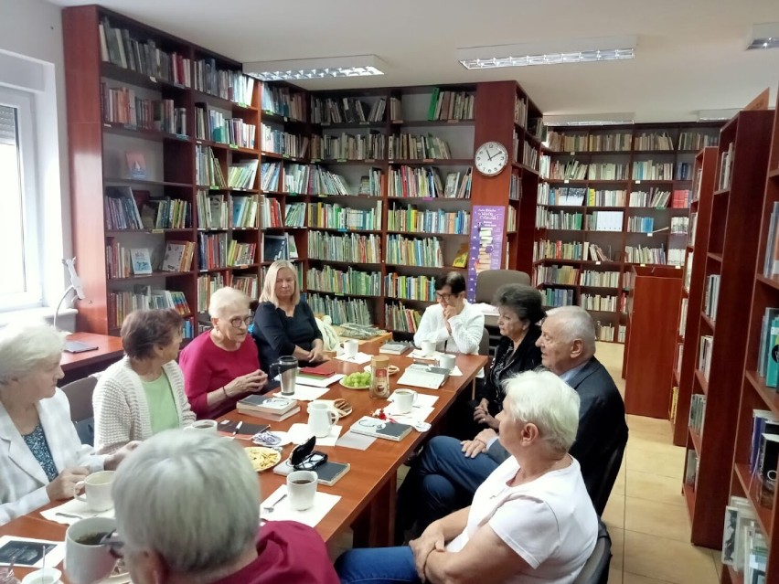 Miedzichowo: Gminna Biblioteka Publiczna wraca po przerwie wakacyjnej ze spotkaniami w gronie Dyskusyjnych Klubów Książki