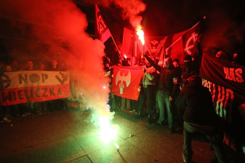 Wrocław: NOP maszerował w Święto Niepodległości (ZDJĘCIA)