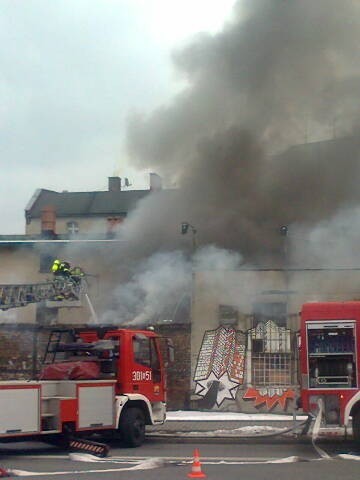 Pożar w Katowicach ul Dudy-Gracza godz 13.20