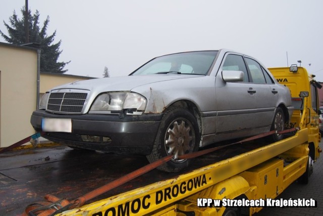 Po potrąceniu mężczyzna wraz z kobietą porzucili uszkodzonego wcześniej mercedesa i próbowali go ukryć