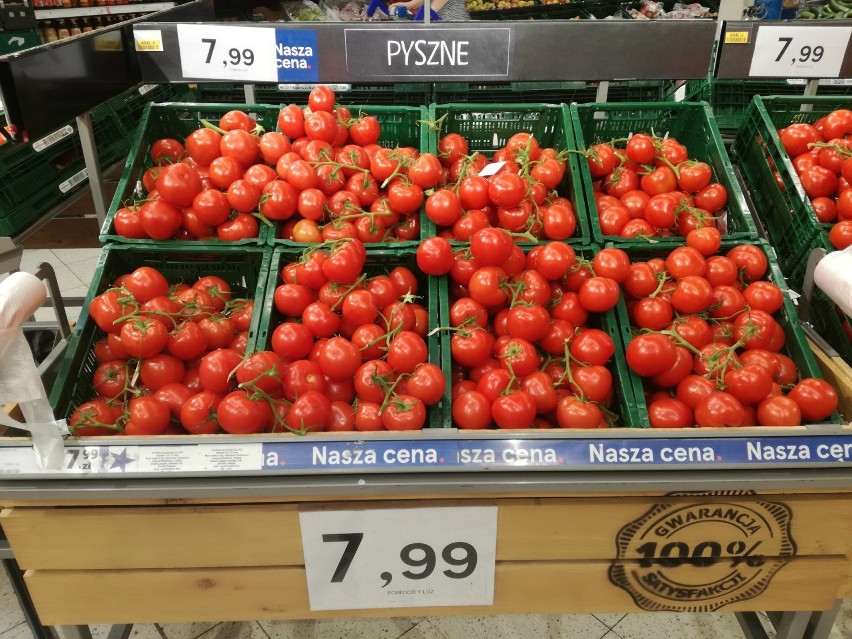 Pomidor zwykły

(ceny za kilogram)

Nowy Kleparz - 7,50...